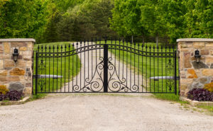 Which Style of Driveway Gate is Right for Your Home? 