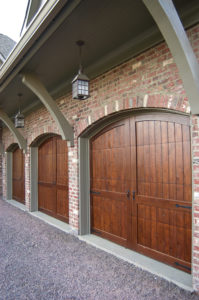 The Right Deco-Hardware is the Key to the Perfect Custom Garage Setup